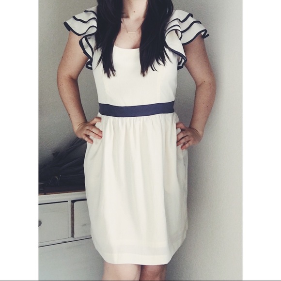 Urban Outfitters Dresses & Skirts - ✨Host Pick✨ U R B A N  O U T F I T  》Ruffle Dress